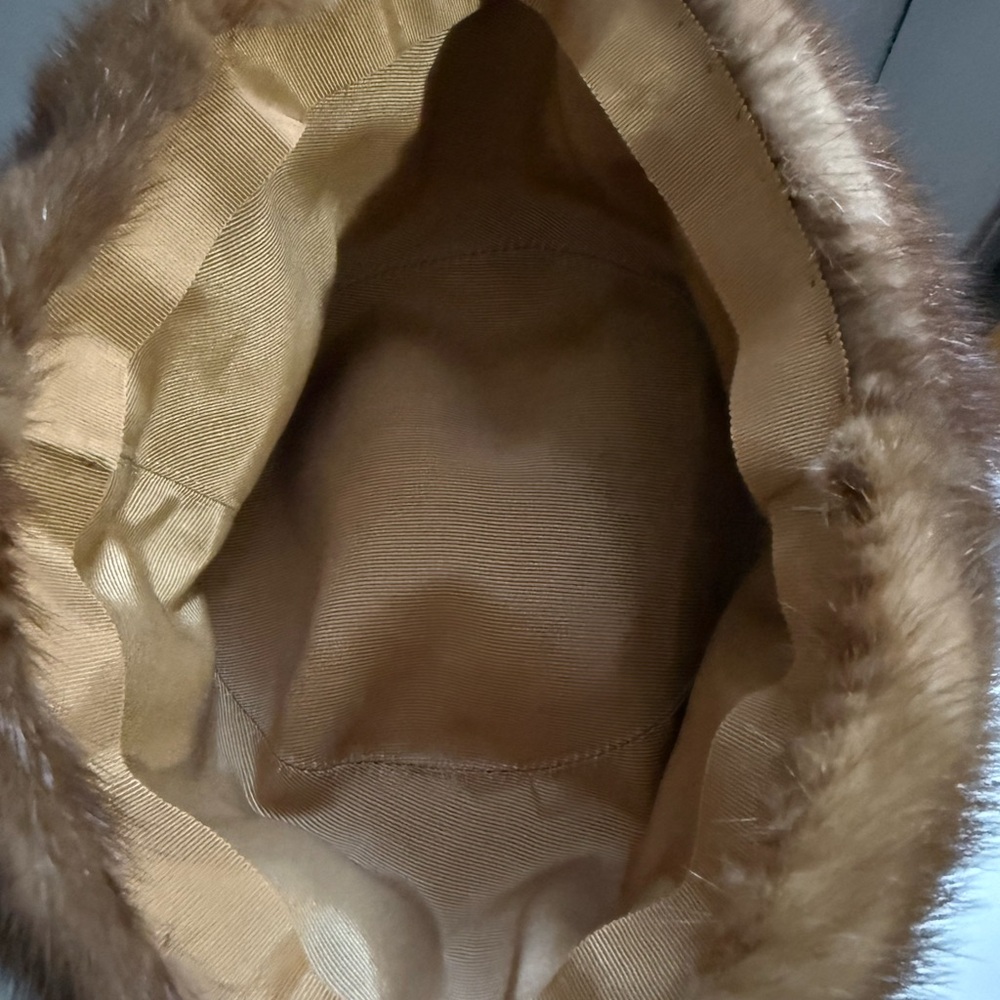 Genuine Mink fur hat - Picture 6 of 6